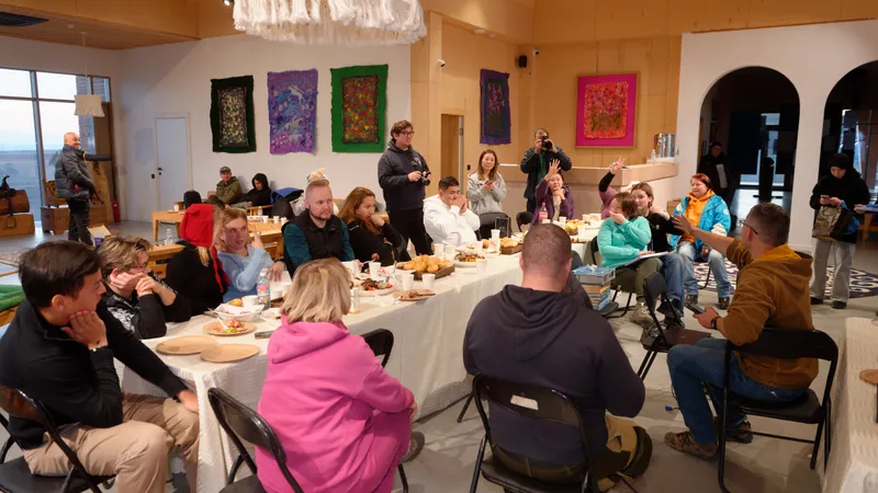 Ранее неизвестные ученым петроглифы найдены в Национальном парке "Алтын-Эмель" - фото 3