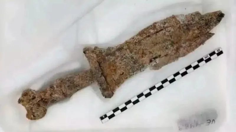 Археологи не могут найти объяснения мрачной находке в 5000-летней крепости - фото 1