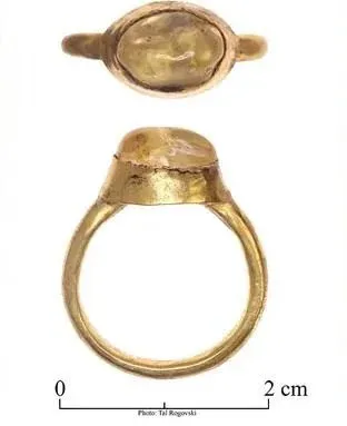 В сыпучих песках Иудейской пустыни раскопали 1400-летнее золото - фото 2