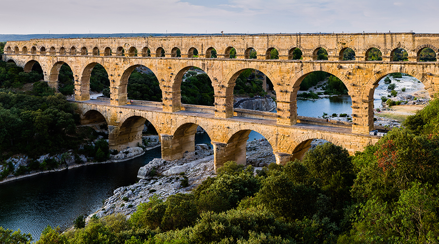 Теория масштабирования поселений, акведуки и Римская империя